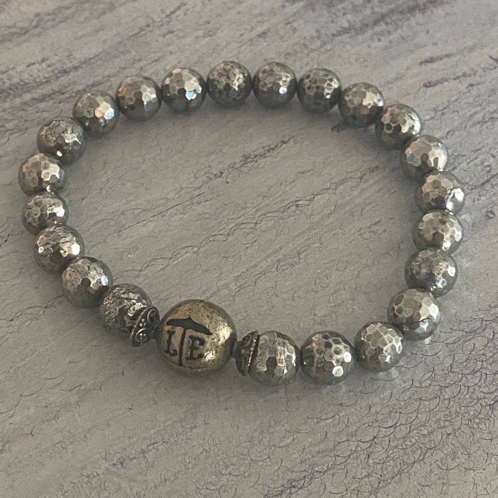 Lenny & Eva Hematite Bead Stretch Bracelet​​​​​​​​​ - Picture 2 of 7